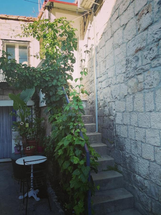 Apartmán Stone House Slatine Exteriér fotografie